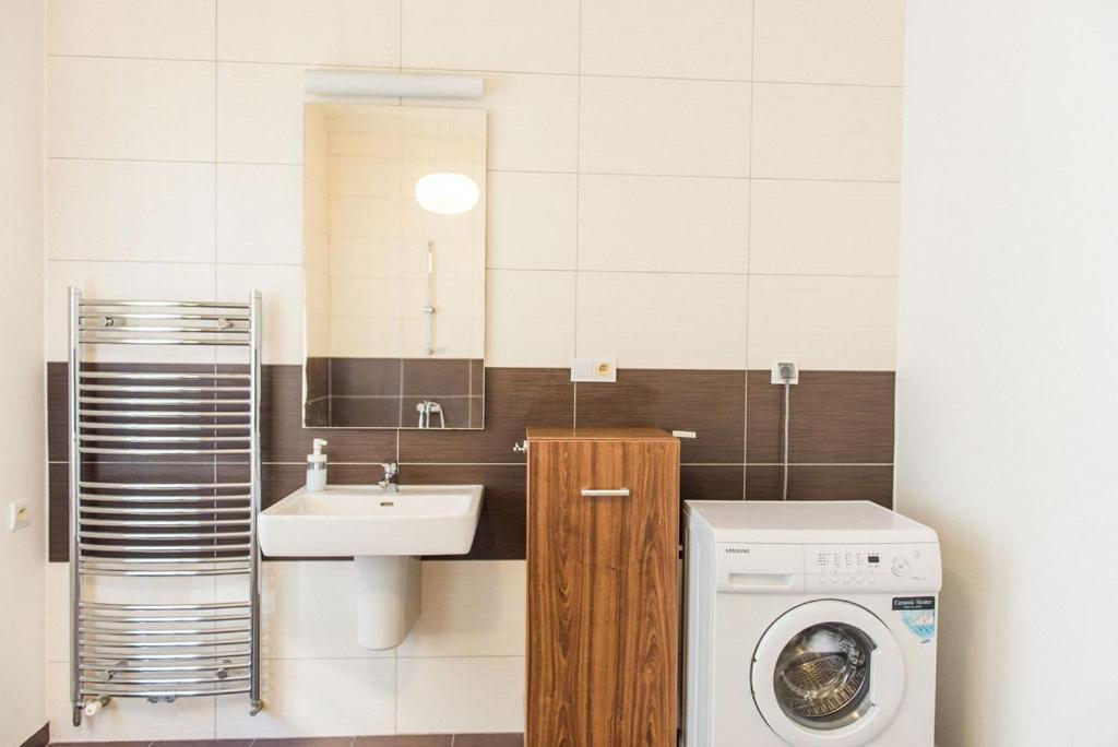 Lion Apartments In Historical Center, Bratislava Old Town 외부 사진