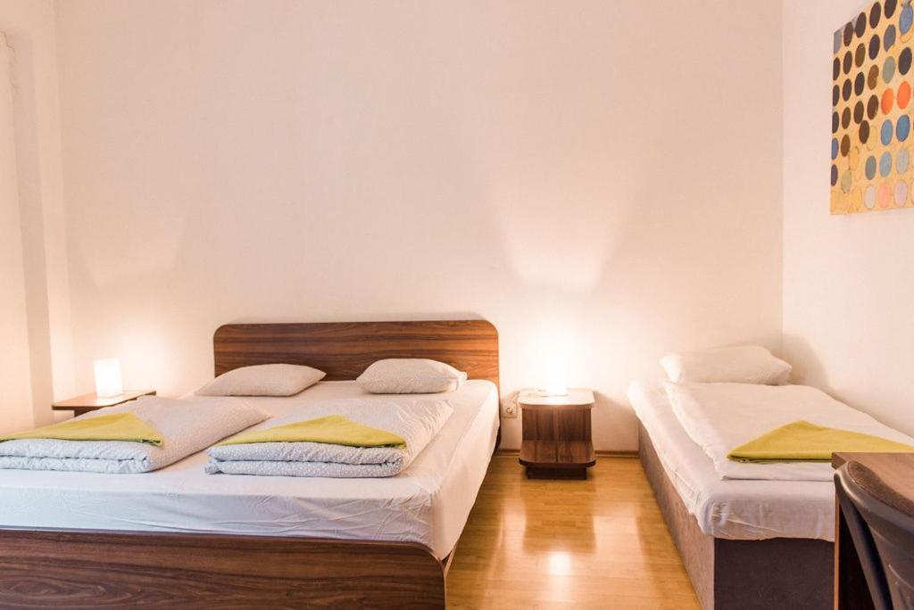 Lion Apartments In Historical Center, Bratislava Old Town 외부 사진